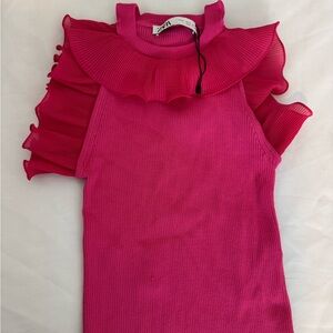 Zara Fuchsia Ruffled Sleeveless Top size S